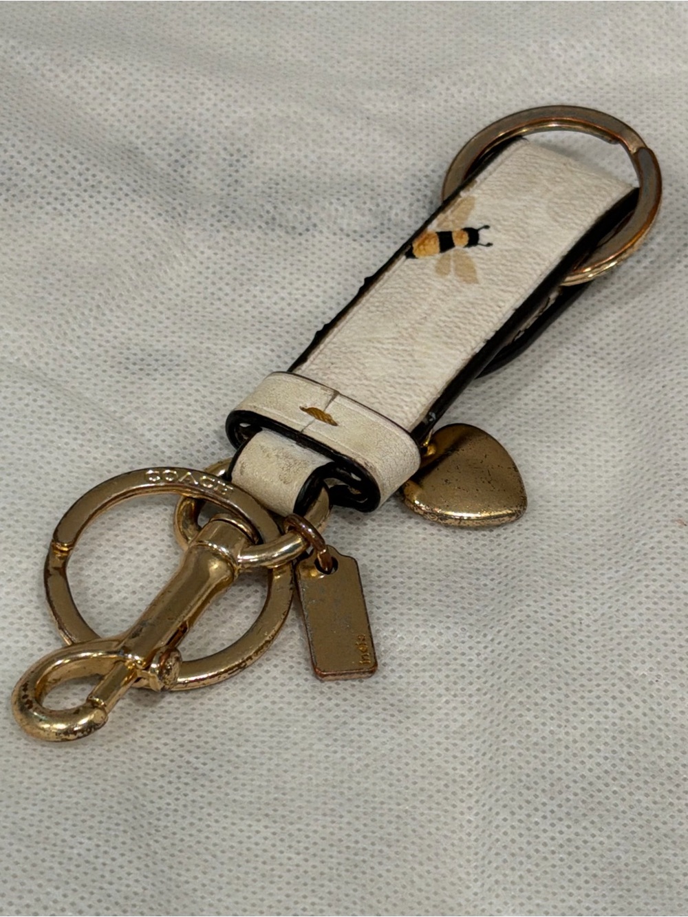Coach White Leather Key & Card Holder with Gold Hardware - Picture 2 of 5